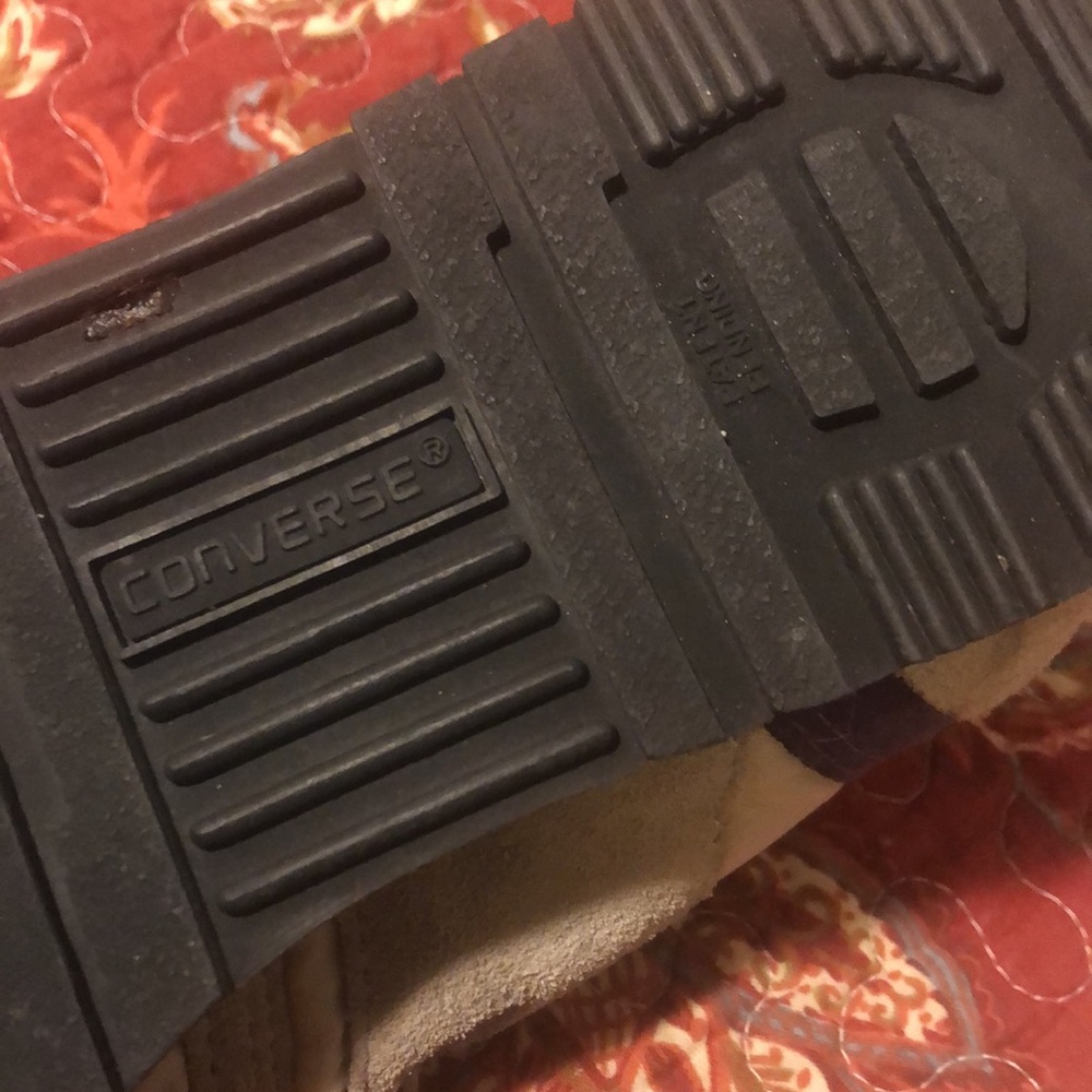 Never worn 1970’s vintage Converse running shoes. - Picture 14 of 16